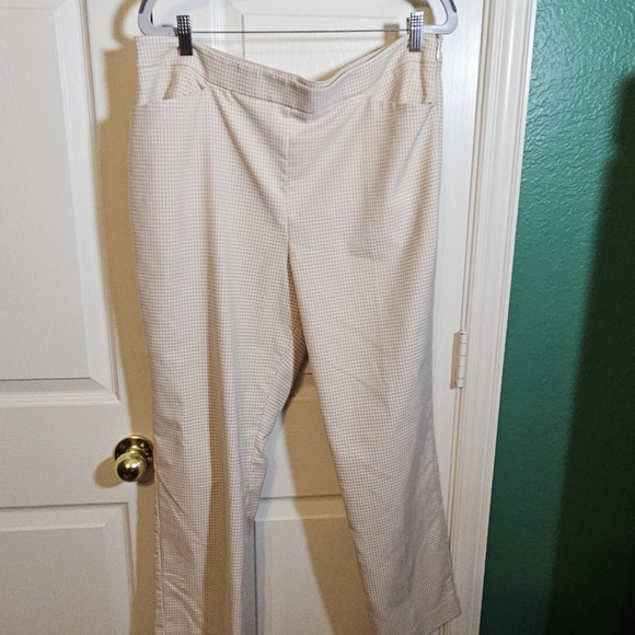 Loft Outlet Petite gingham capris - Picture 3 of 8